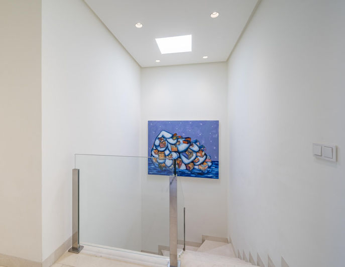 Image No.18-3 Bed Property for sale