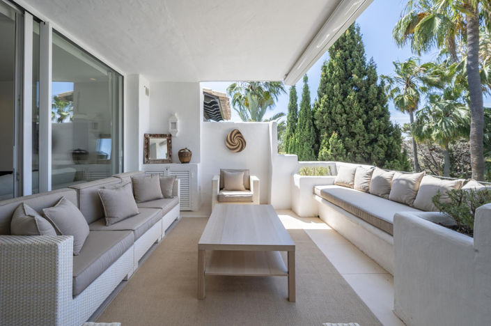 Image No.20-3 Bed Property for sale