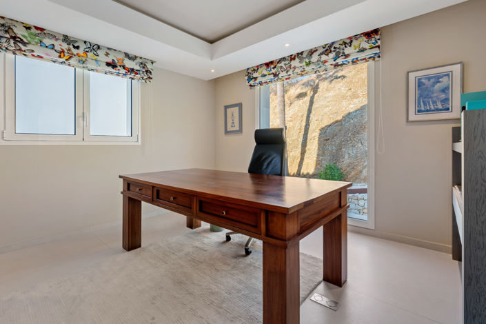 Image No.26-9 Bed Villa for sale