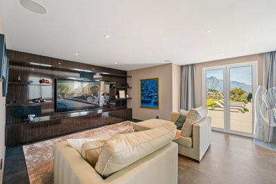 b98le8d7m9k3degpefzhs0lif8u4xzvzhwxtmggyekxx9