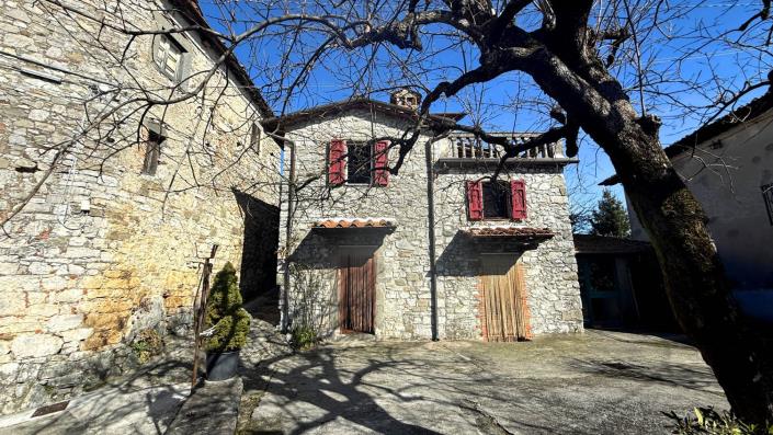 Image No.6-3 Bed Village House for sale