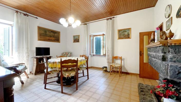 Image No.34-4 Bed Country House for sale