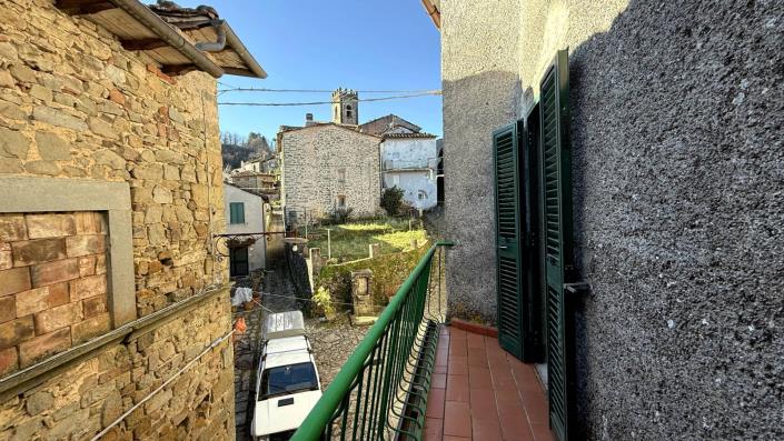 Image No.33-Maison de village de 3 chambres à vendre à Bagni di Lucca