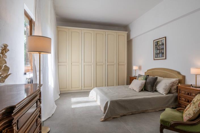 Image No.38-5 Bed Villa for sale