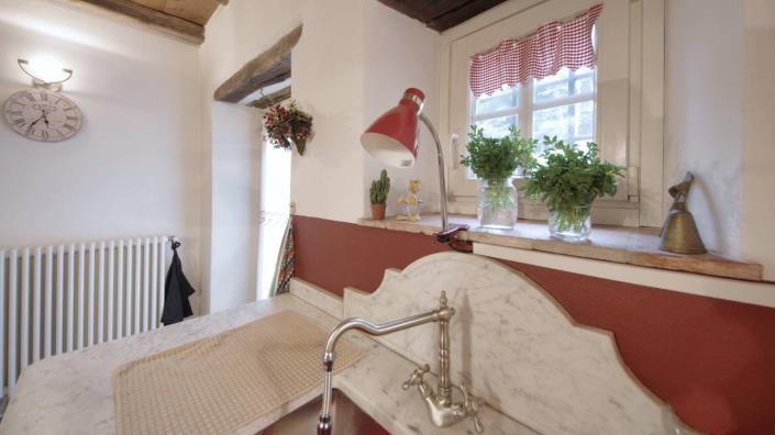 Image No.37-5 Bed Country House for sale