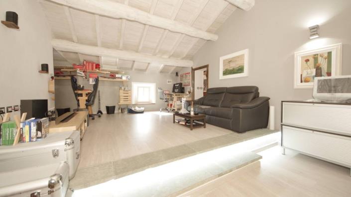 Image No.61-5 Bed Country House for sale