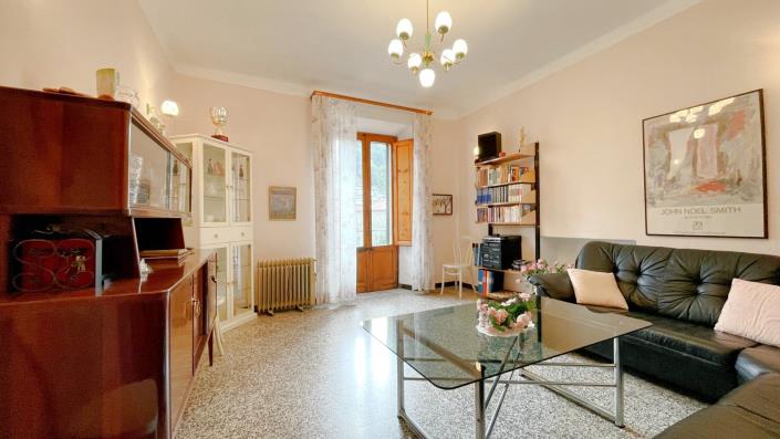 Image No.7-5 Bed Country Property for sale