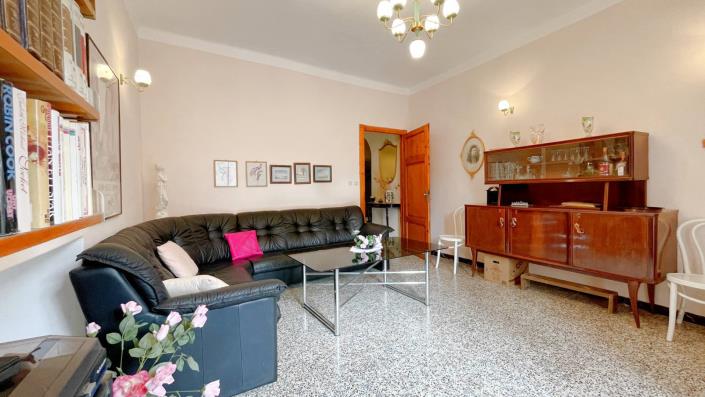 Image No.12-5 Bed Country Property for sale