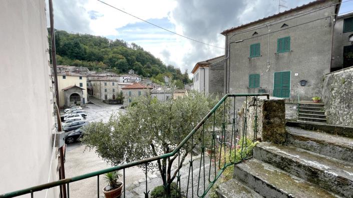 Image No.27-5 Bed Country Property for sale