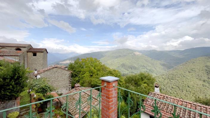 Image No.43-5 Bed Country Property for sale