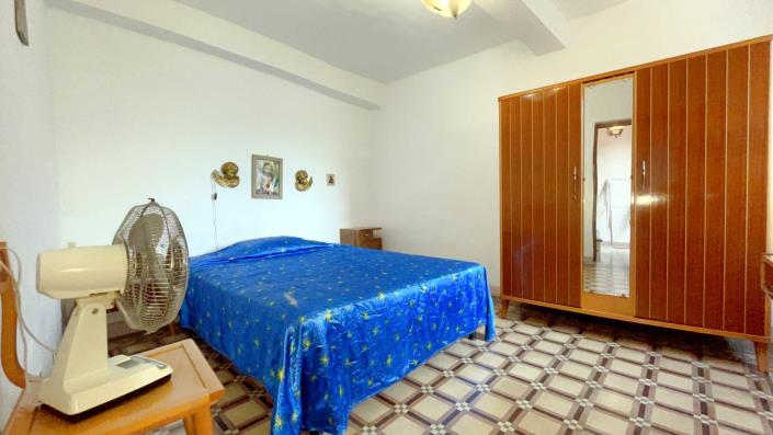 Image No.45-5 Bed Country Property for sale