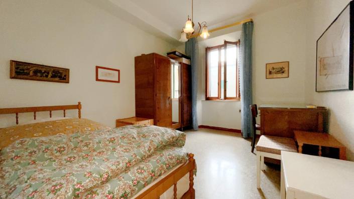 Image No.47-5 Bed Country Property for sale