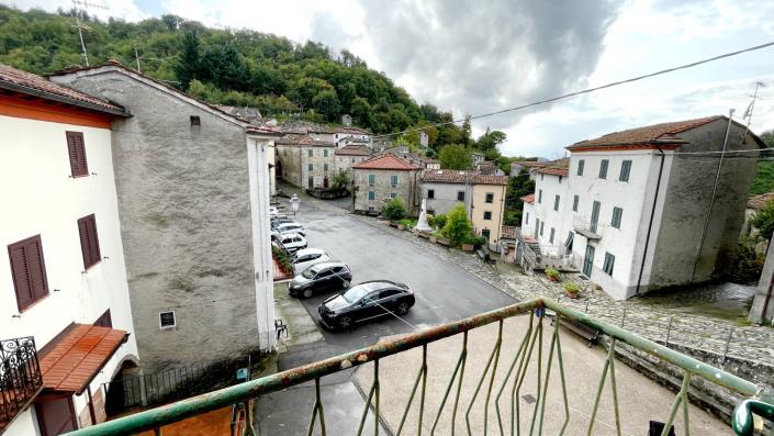 Image No.55-5 Bed Country Property for sale