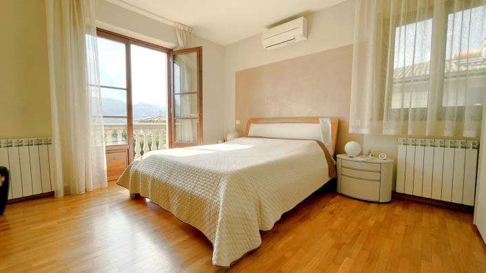 Image No.3-2 Bed Semi-Detached for sale