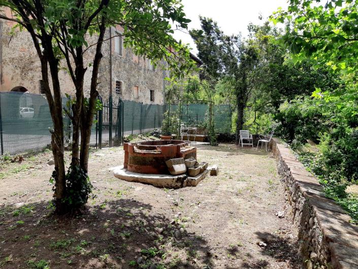 Image No.9-Maison de ville de 7 chambres à vendre à Borgo a Mozzano