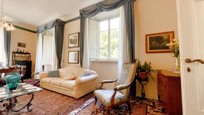 Image No.8-Villa de 6 chambres à vendre à Bagni di Lucca