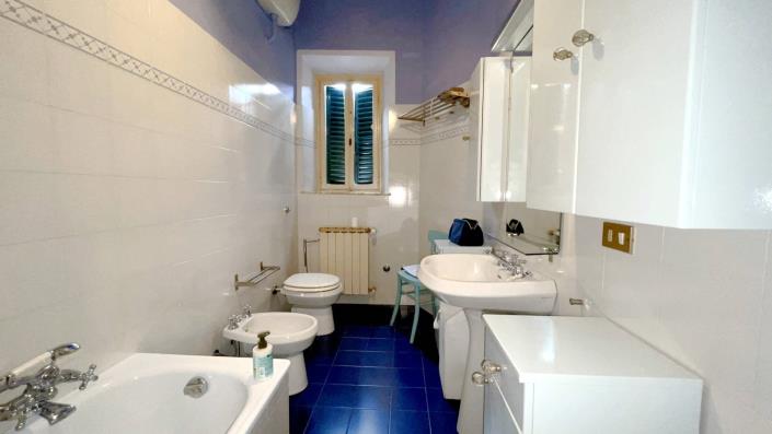 Image No.55-Villa de 6 chambres à vendre à Bagni di Lucca