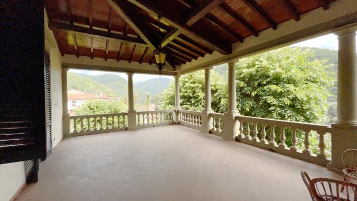 Image No.5-6 Bed Villa for sale