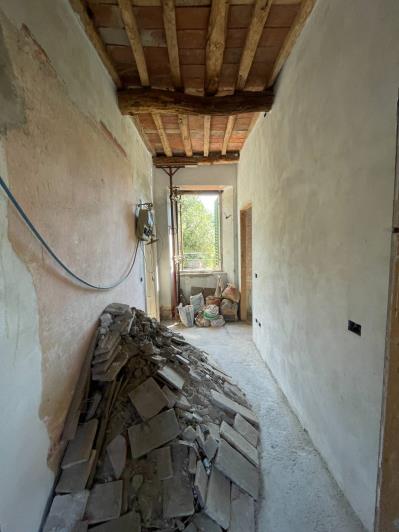 Image No.18-3 Bed Village House for sale