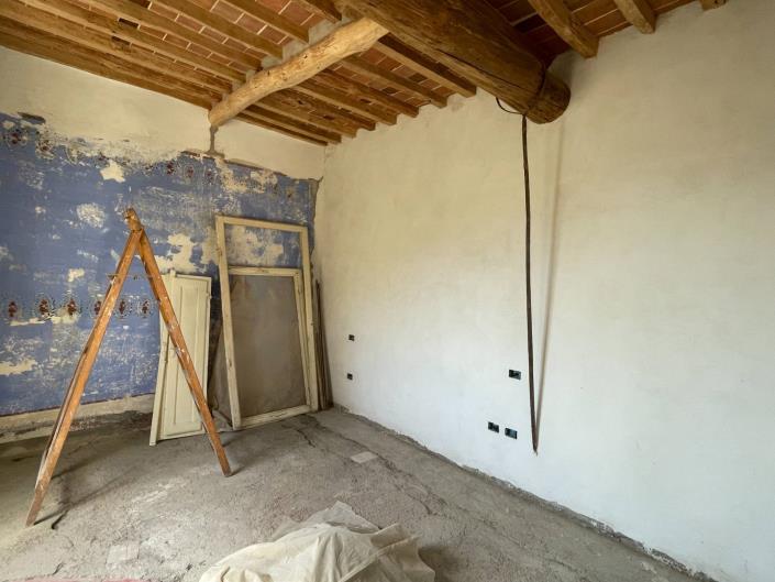 Image No.19-3 Bed Village House for sale