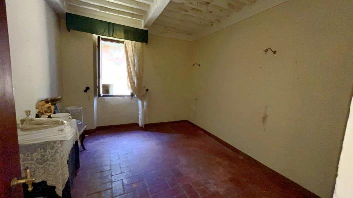 Image No.37-12 Bed Villa for sale