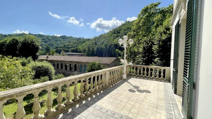 Image No.7-5 Bed Villa for sale