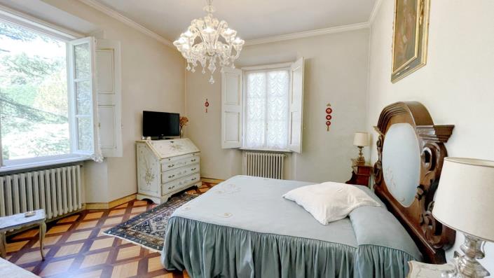 Image No.29-5 Bed Villa for sale