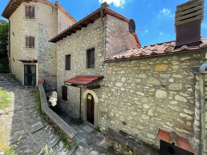 Image No.16-Maison de ville de 3 chambres à vendre à Bagni di Lucca