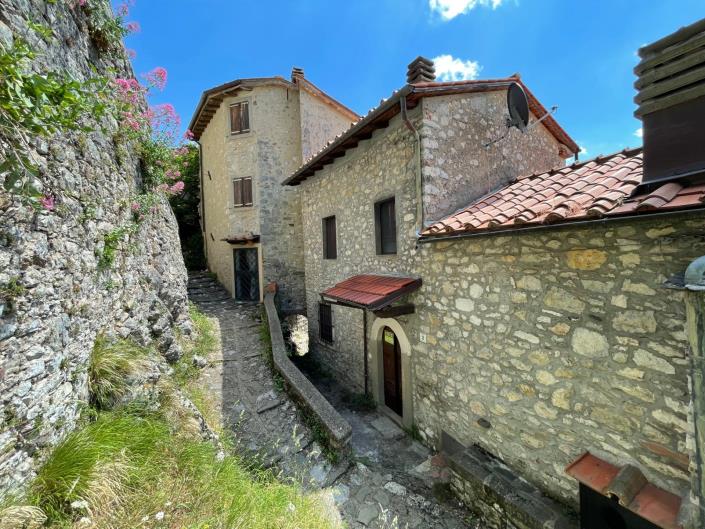 Image No.54-Maison de ville de 3 chambres à vendre à Bagni di Lucca