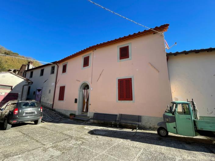 Image No.1-2 Bed Townhouse for sale