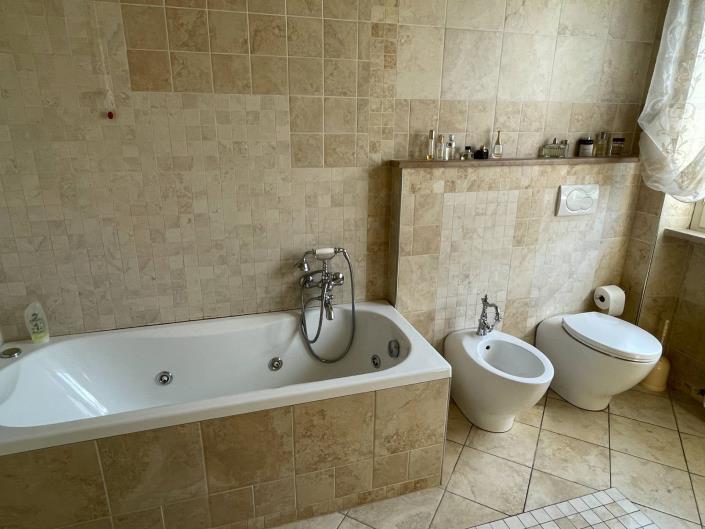 Image No.7-4 Bed Villa for sale