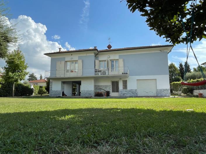 Image No.36-4 Bed Villa for sale