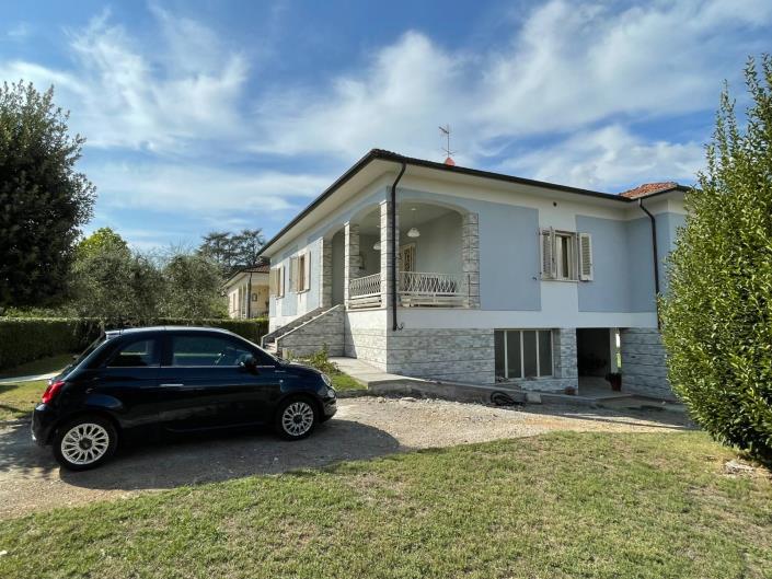 Image No.48-4 Bed Villa for sale