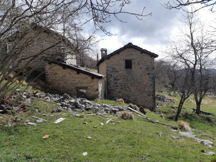 Image No.7-4 Bed Village House for sale