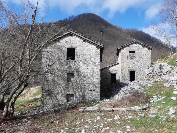 Image No.23-4 Bed Village House for sale