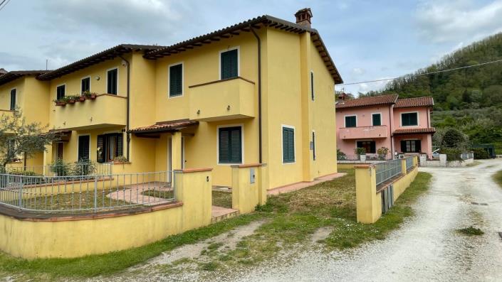 Image No.2-3 Bed Semi-Detached for sale