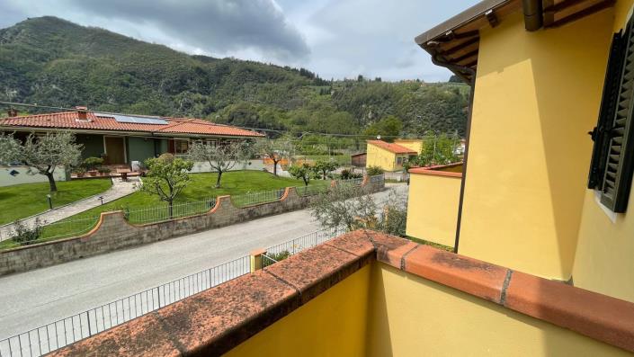 Image No.22-3 Bed Semi-Detached for sale