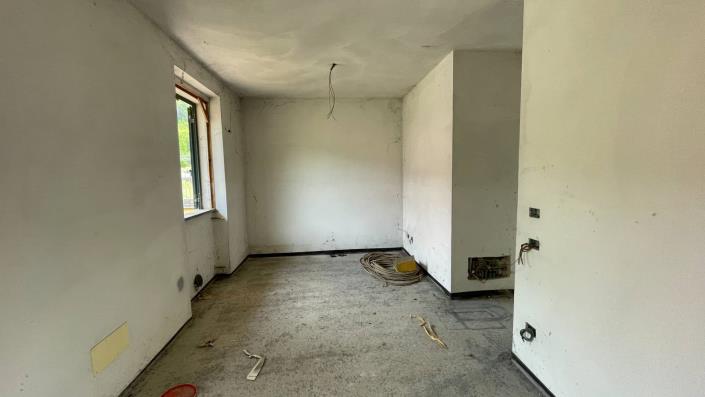 Image No.34-3 Bed Semi-Detached for sale