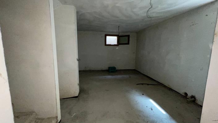 Image No.55-3 Bed Semi-Detached for sale