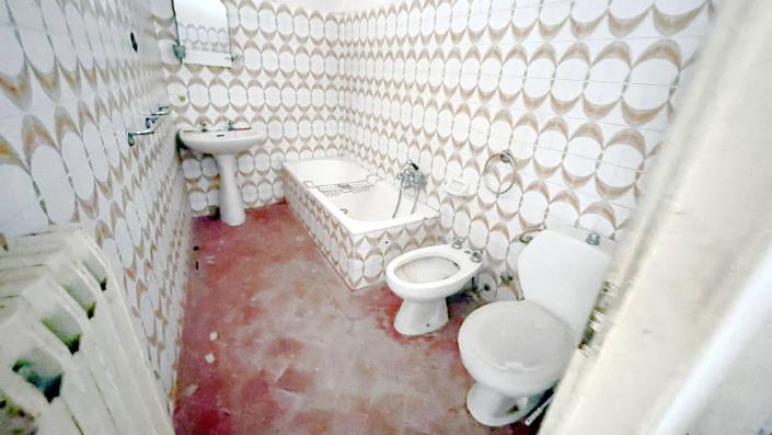 Image No.5-Appartement de 2 chambres à vendre à Bagni di Lucca