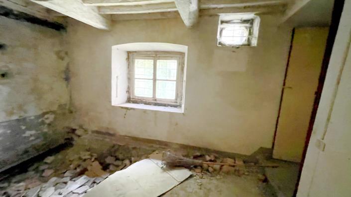 Image No.21-Appartement de 2 chambres à vendre à Bagni di Lucca