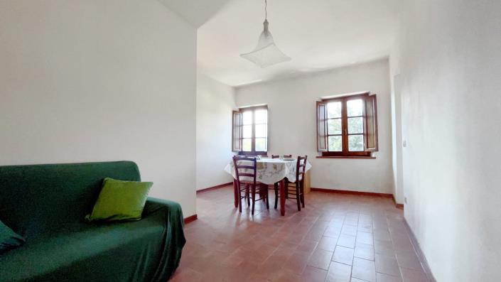 Image No.28-2 Bed Apartment for sale