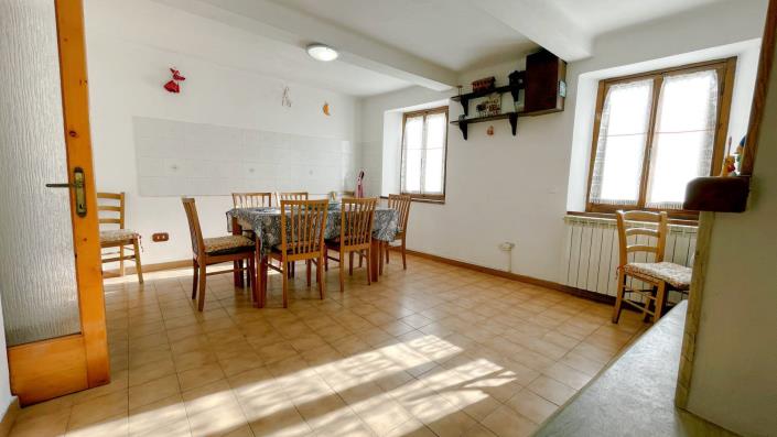 Image No.5-Maison de ville de 4 chambres à vendre à Bagni di Lucca