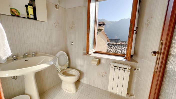 Image No.37-Maison de ville de 4 chambres à vendre à Bagni di Lucca