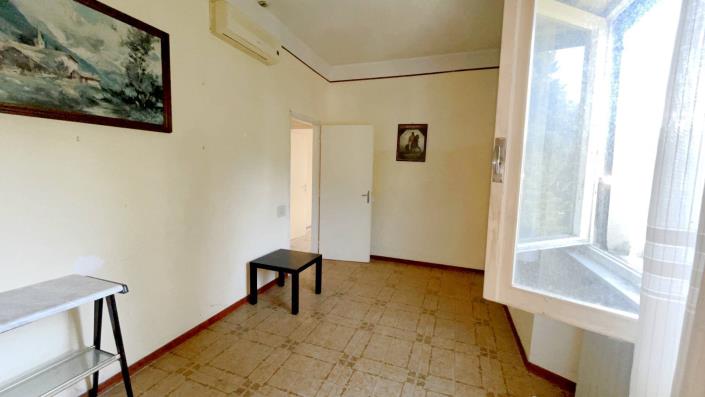 Image No.24-Appartement de 2 chambres à vendre à Bagni di Lucca