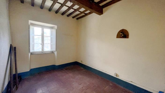 Image No.20-Maison de ville de 3 chambres à vendre à Bagni di Lucca