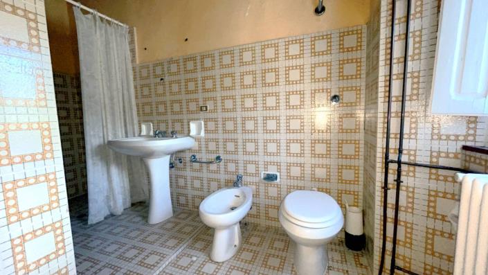 Image No.26-Maison de ville de 3 chambres à vendre à Bagni di Lucca