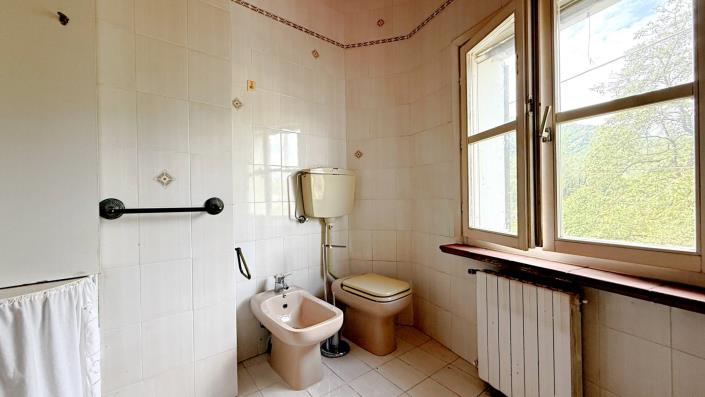 Image No.16-2 Bed Country House for sale