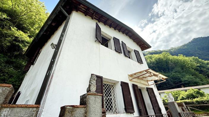 Image No.34-2 Bed Country House for sale