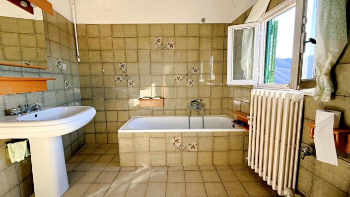 Image No.31-Jumelé de 2 chambres à vendre à Bagni di Lucca